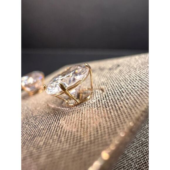 NEW 14k gold 7mm CZ stud earrings - Picture 10 of 11